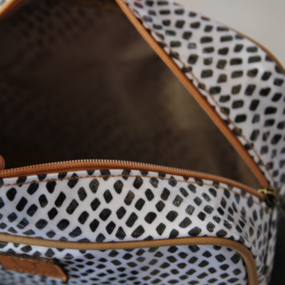 Small Toiletry Bag - White Aloe